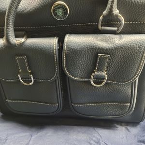 Dooney & Bourke